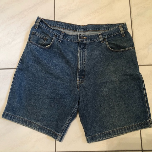 Levi’s 545 Men’s Jean Shorts. Vintage. 90's. Made in USA. Size: 40 - Picture 2 of 6